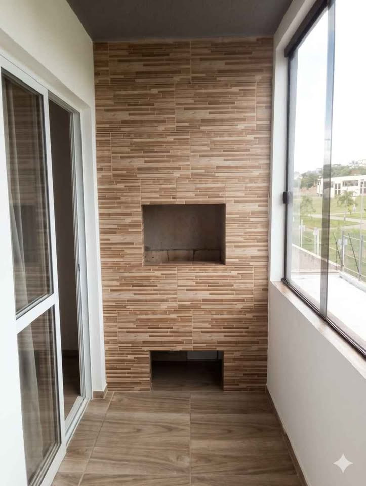 Apartamento Sacada com Churrasqueira