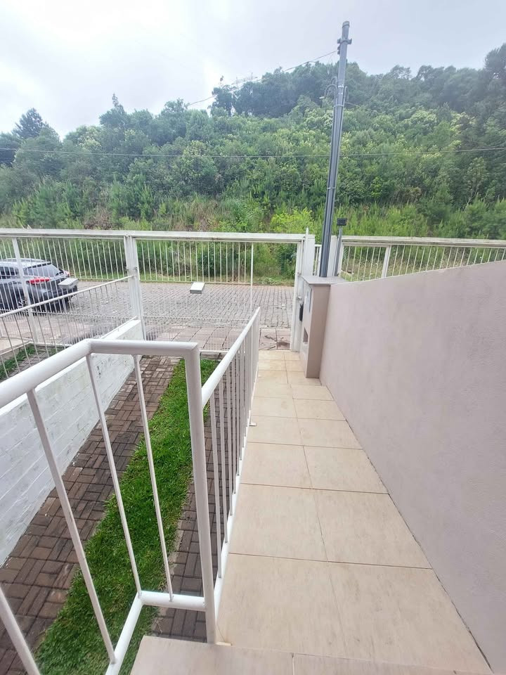 Sobrado triplex nos Vinhedos